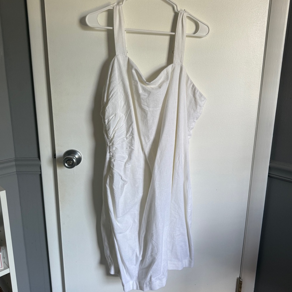 Abercrombie White Fitted Dress
